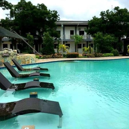 Floating Sanctuary Resort Powered By Cocotel Bulacan エクステリア 写真