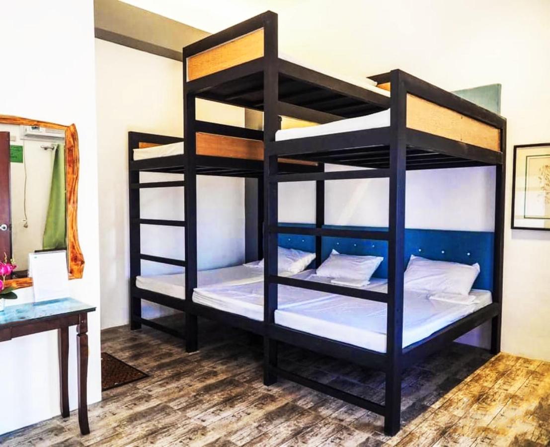 Floating Sanctuary Resort Powered By Cocotel Bulacan エクステリア 写真